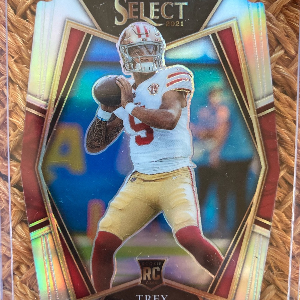Trey Lance Premier Level Silver Prizm Die Cut NO.145 Panini Select